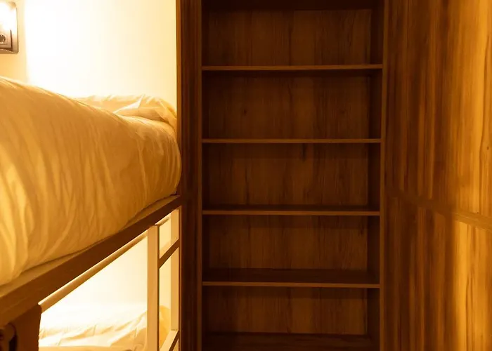 & Gascona 캡슐호텔 오비에도